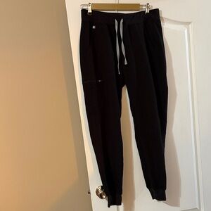 Figs Women’s Black Jogger Scrubpants